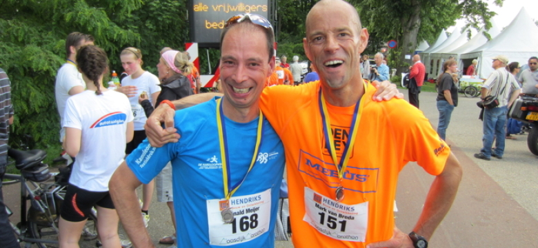 Pittige haasklus voor topper Mark tijdens de Maasdijk Marathon 2012
