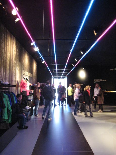 20090327-inside.jpg